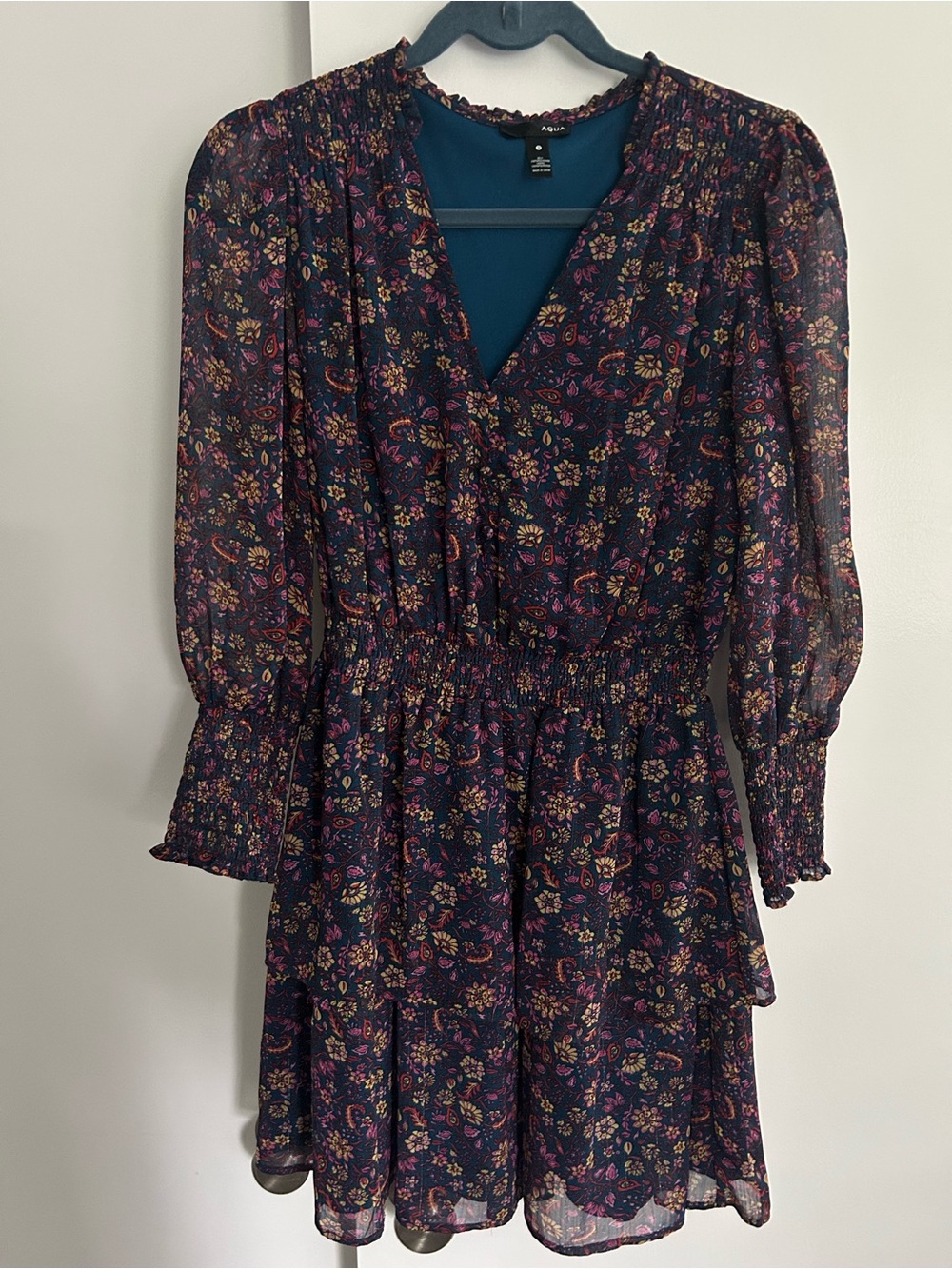 Bloomingdale’s Aqua floral paisley pink aqua navy dress🩵💗💛